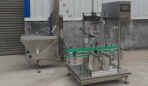 capping machine manufacturer,automatic capping machine,bottle capping machine